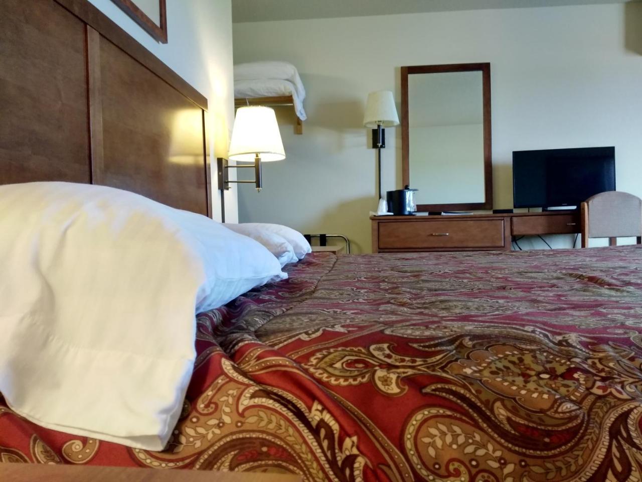Madelia Hotel & Suites Bagian luar foto